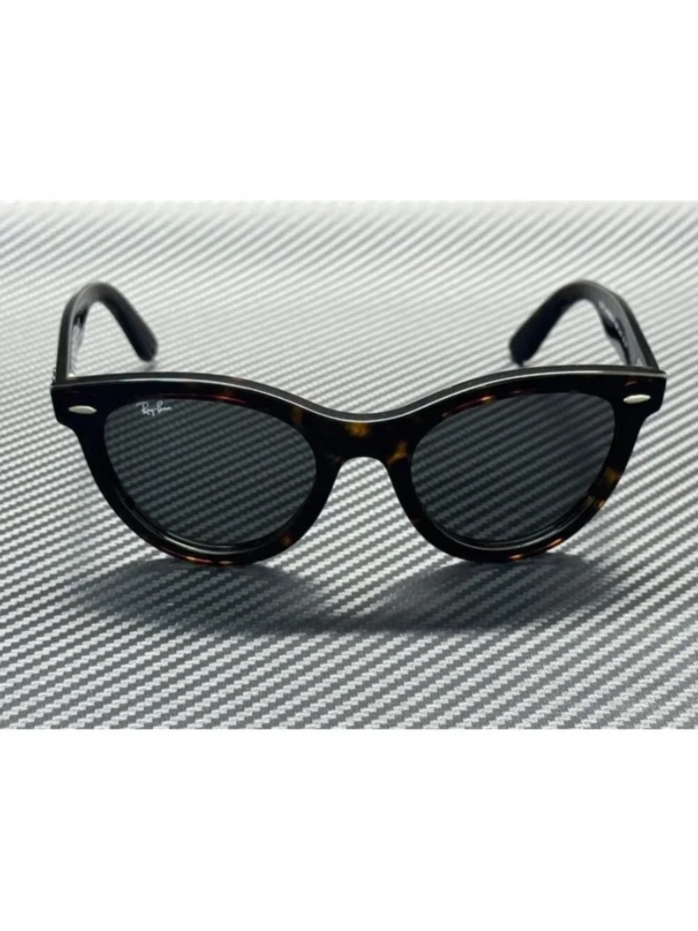 New Ray-Ban Men  Havana Sunglasses 54-21-150